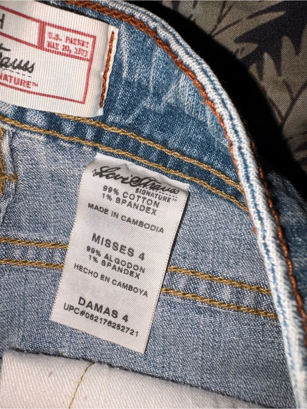 Levi Strauss Signature Stretch Shorts